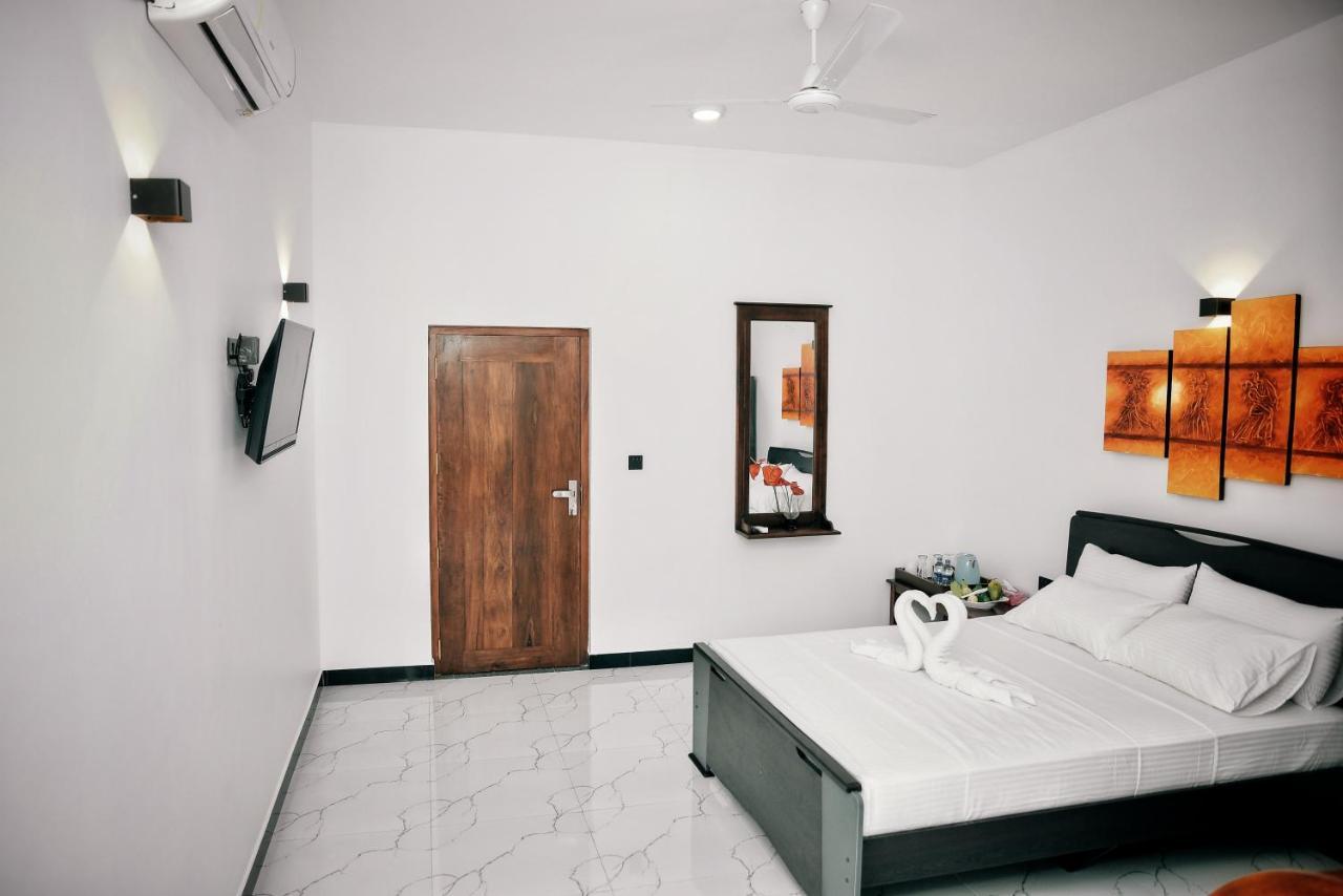 Aurum Boutique Hotel Negombo Exterior foto